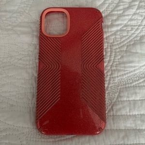 iPhone 11 6.1” screen Speck phone case